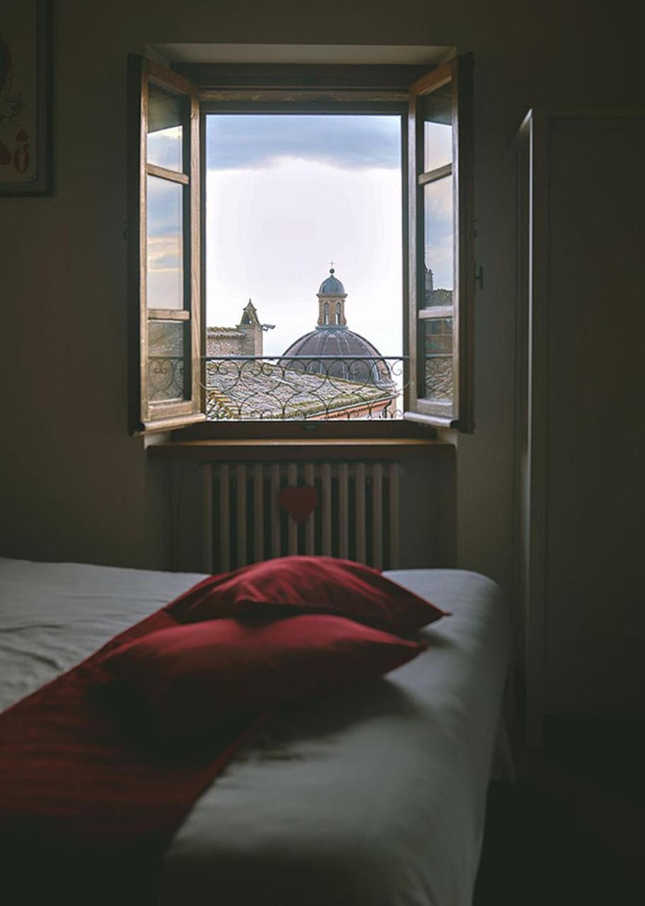 Chiama Ride The Beauty Assisi Apartment Luaran gambar
