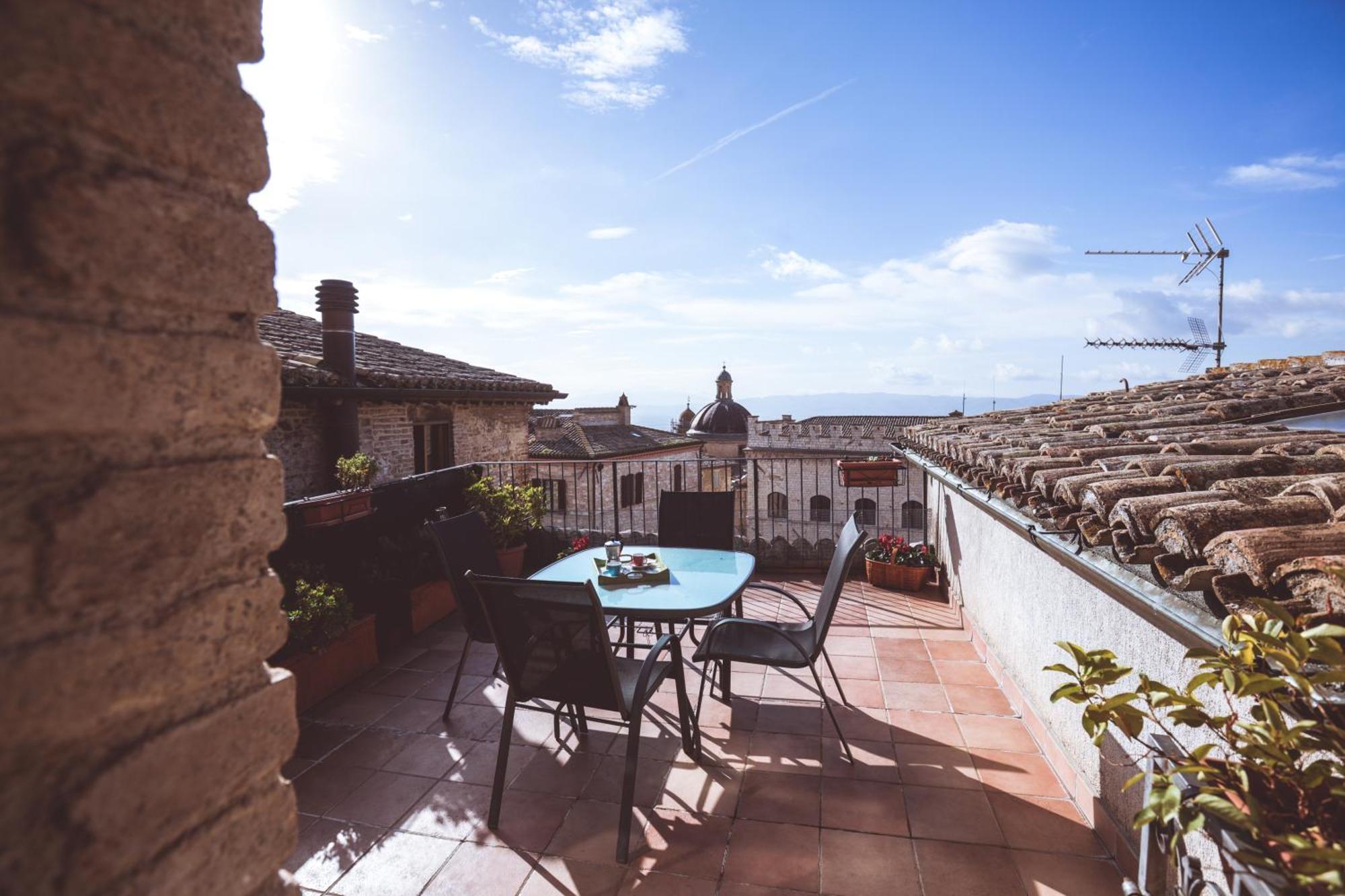 Chiama Ride The Beauty Assisi Apartment Luaran gambar