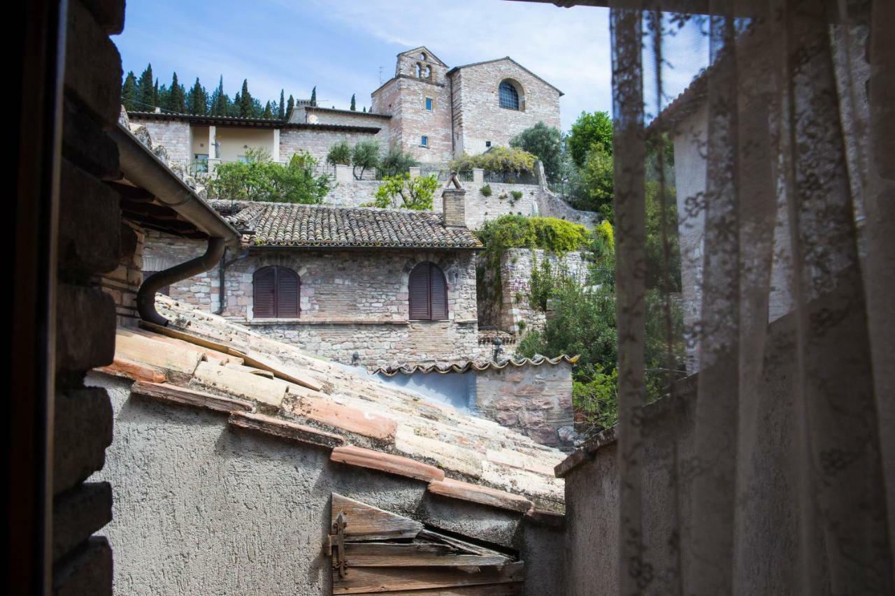 Chiama Ride The Beauty Assisi Apartment Luaran gambar