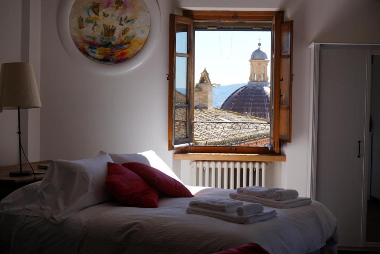 Chiama Ride The Beauty Assisi Apartment Luaran gambar